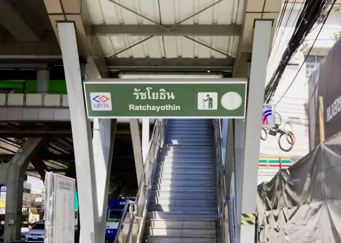 208 Budget Wi-fi Utilities Bangkoks Center ゲストハウス バンコク都