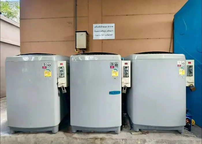 ゲストハウス 208 Budget Wi-fi Utilities Bangkoks Center バンコク都